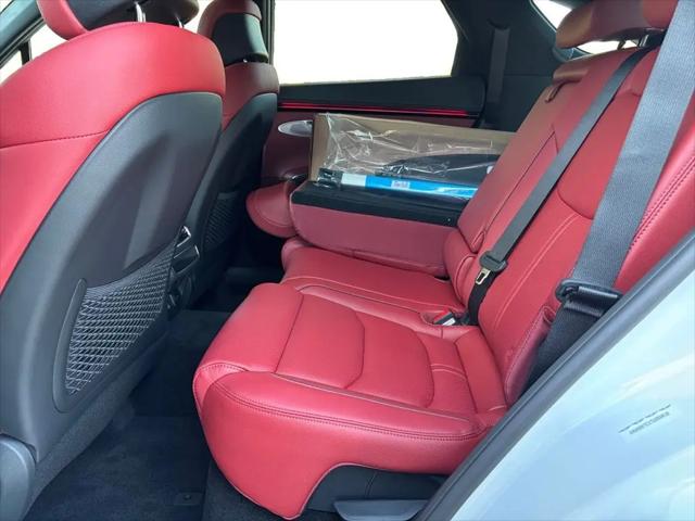 2026 Genesis GV70 3.5T Sport Advanced