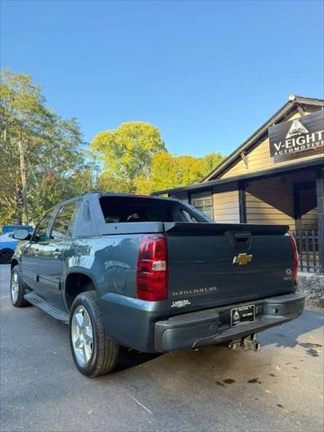 2012 Chevrolet Avalanche LS
