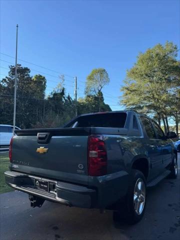 2012 Chevrolet Avalanche LS