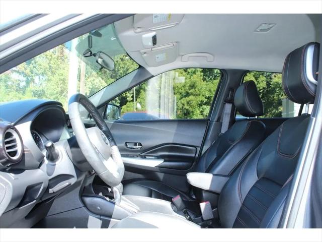 2019 Nissan Kicks SR