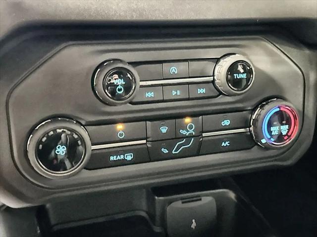 2025 Ford Bronco Base