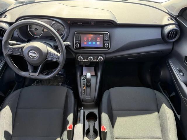 2024 Nissan Kicks S Xtronic CVT
