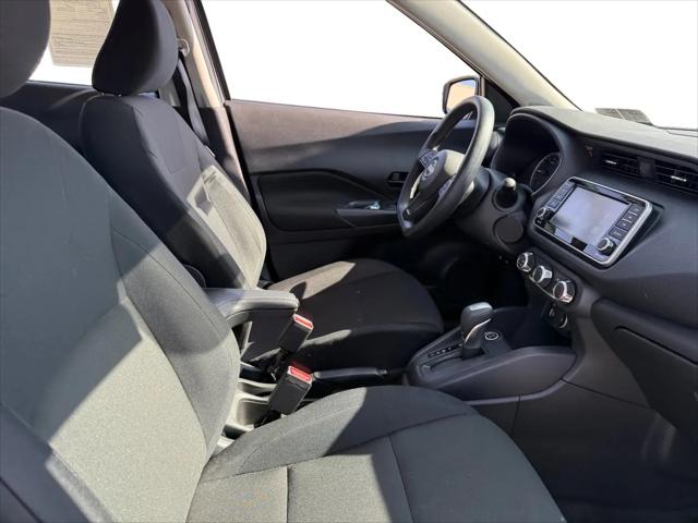 2024 Nissan Kicks S Xtronic CVT