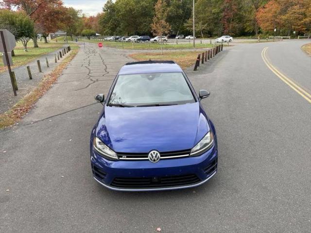 2017 Volkswagen Golf R 4-Door w/DCC & Navigation