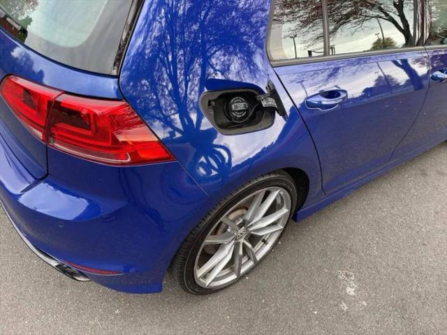 2017 Volkswagen Golf R 4-Door w/DCC & Navigation
