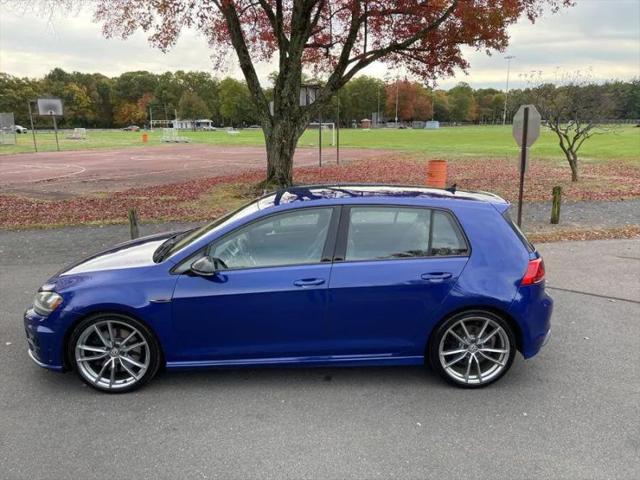 2017 Volkswagen Golf R 4-Door w/DCC & Navigation