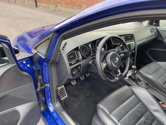2017 Volkswagen Golf R 4-Door w/DCC & Navigation