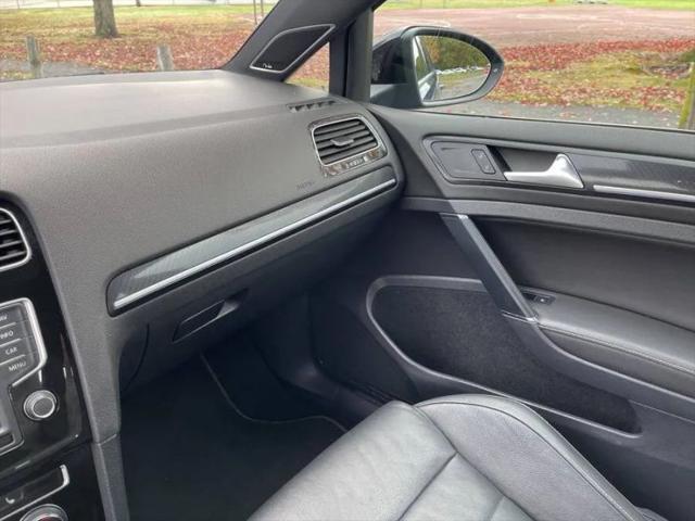 2017 Volkswagen Golf R 4-Door w/DCC & Navigation