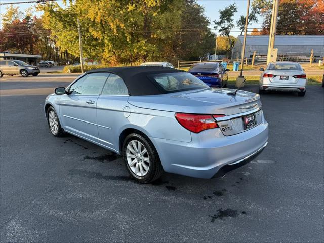 2012 Chrysler 200 Touring