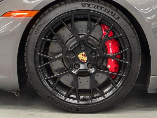 2022 Porsche 911 Carrera 4 GTS Cabriolet