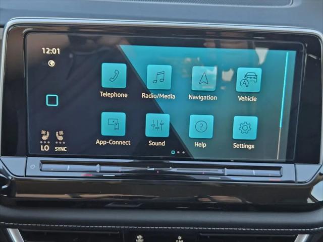 2026 Volkswagen Atlas SE with Technology