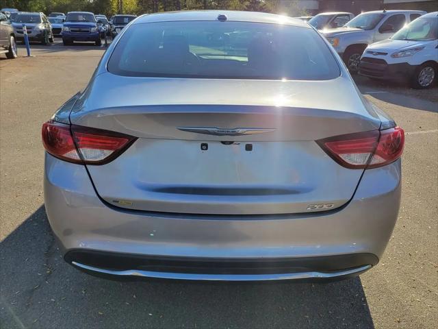2015 Chrysler 200 Limited