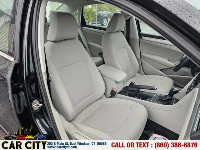 2016 Volkswagen Passat 1.8T S