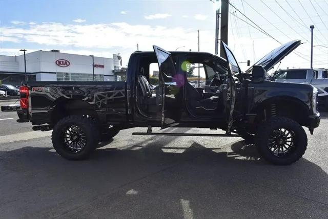 2025 Ford F-250 Platinum