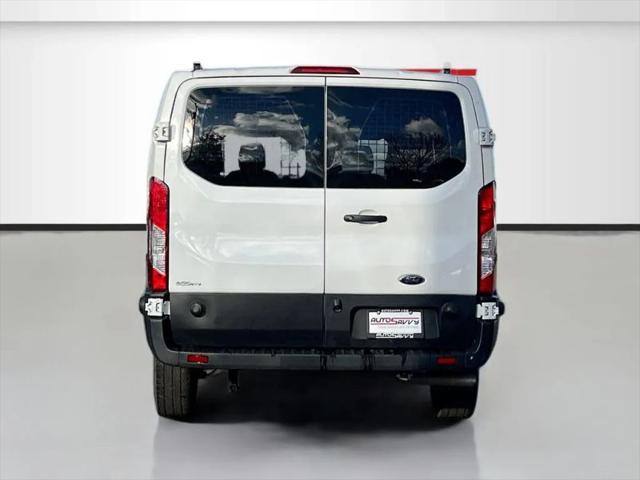 2024 Ford Transit Cargo Van w/LWB