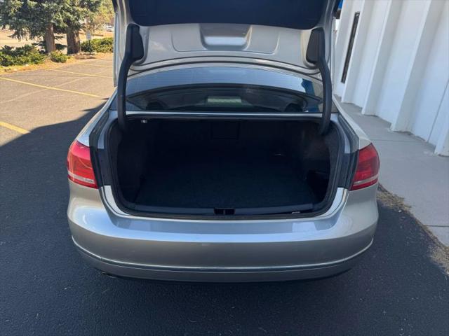 2013 Volkswagen Passat 2.0L TDI SEL Premium
