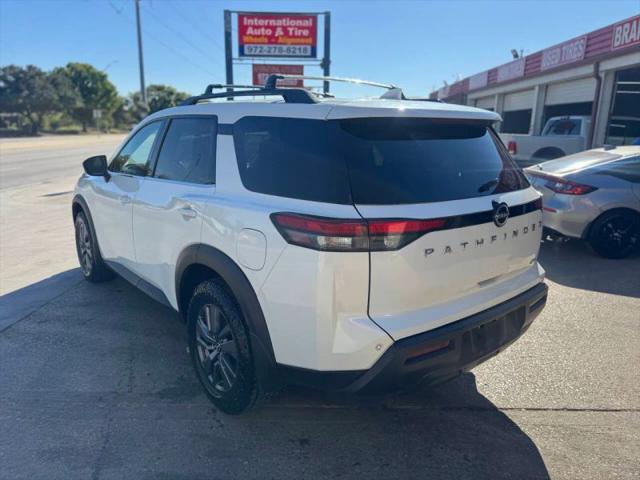 2022 Nissan Pathfinder SV 2WD
