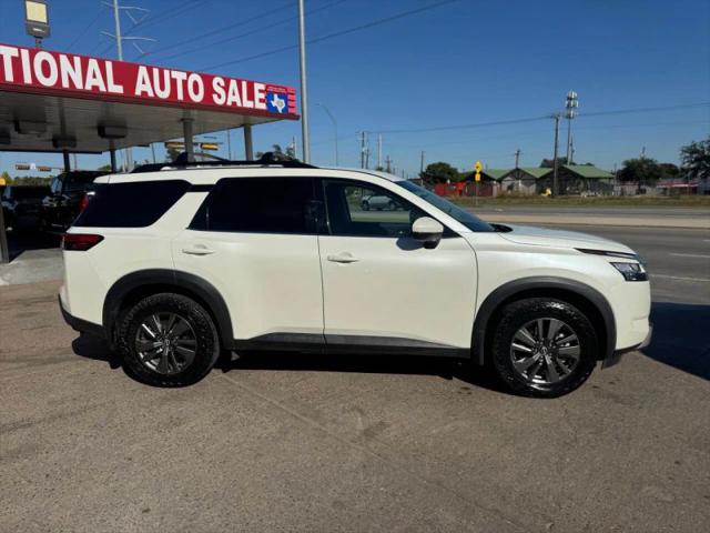 2022 Nissan Pathfinder SV 2WD