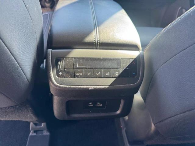 2022 Nissan Pathfinder SV 2WD
