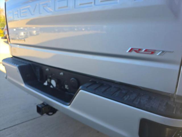 2022 Chevrolet Silverado 1500 4WD Crew Cab Short Bed RST