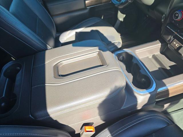 2022 Chevrolet Silverado 1500 4WD Crew Cab Short Bed RST