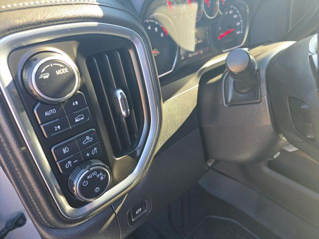 2022 Chevrolet Silverado 1500 4WD Crew Cab Short Bed RST