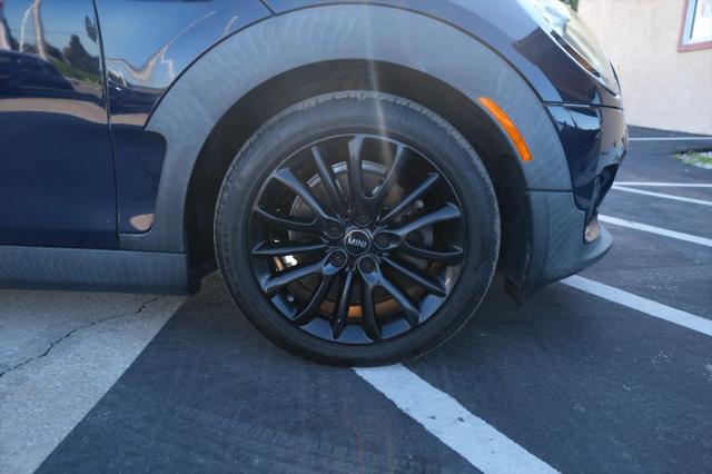 2017 MINI Cooper Clubman Cooper