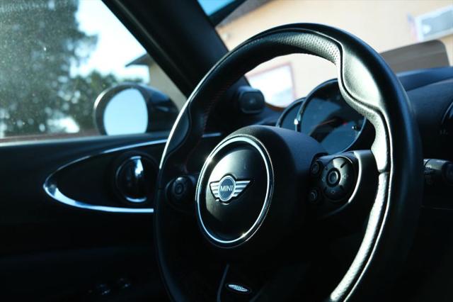 2017 MINI Cooper Clubman Cooper