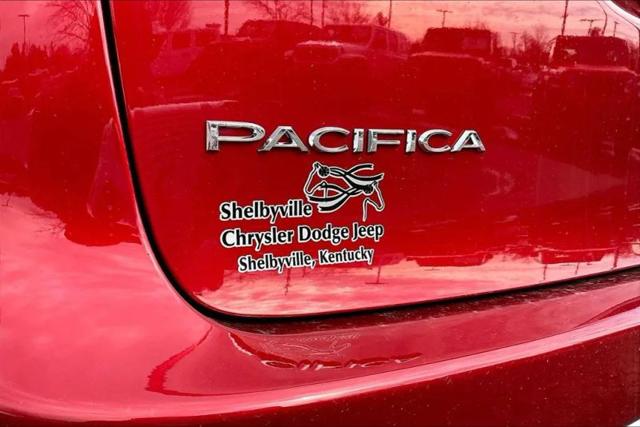 2026 Chrysler Pacifica Select AWD