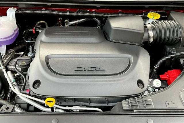 2026 Chrysler Pacifica Select AWD