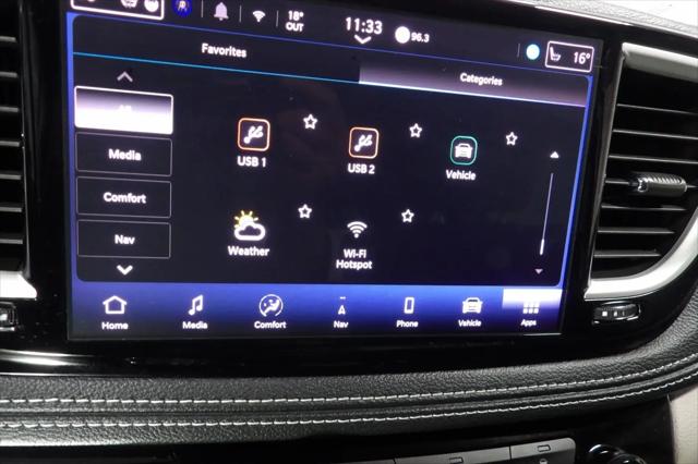 2024 Chrysler Pacifica Hybrid Select