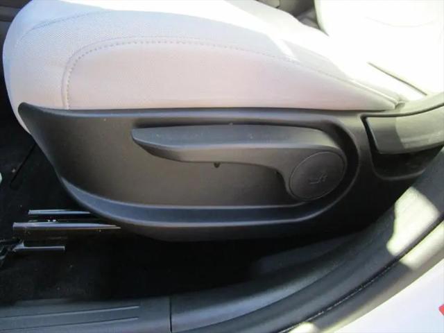 2025 Hyundai Santa Cruz SE