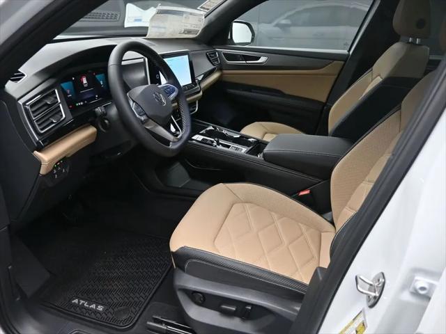 2026 Volkswagen Atlas Cross Sport SE with Technology