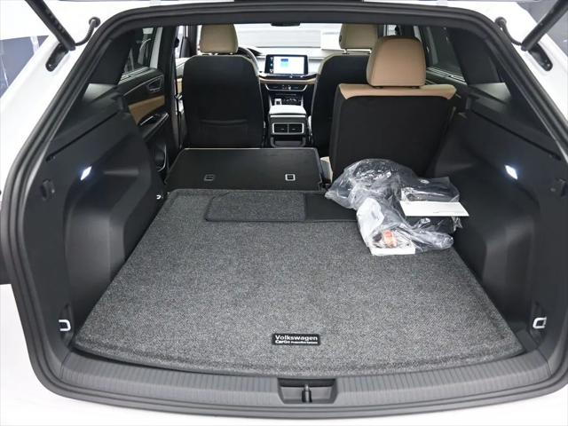 2026 Volkswagen Atlas Cross Sport SE with Technology