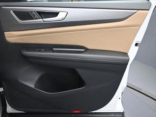 2026 Volkswagen Atlas Cross Sport SE with Technology