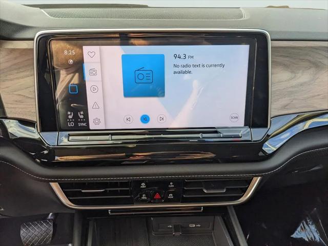 2026 Volkswagen Atlas SE with Technology