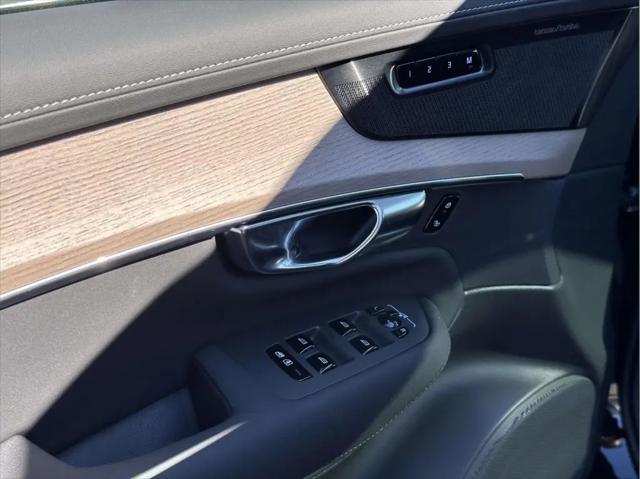 2026 Volvo XC90 Plus, B6 AWD Gas (mild hybrid), Gasoline, Bright, 7 Seats