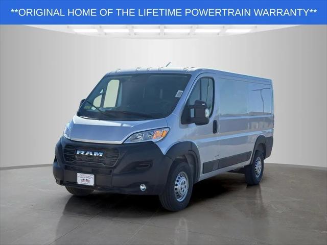 2026 Ram ProMaster Cargo Van Tradesman Low Roof 136" WB w/Pass Seat