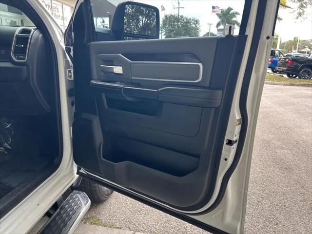 2023 Ram 2500 Big Horn Crew Cab 4x4 6'4" Box
