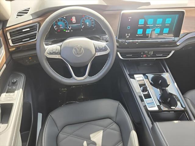 2026 Volkswagen Atlas SE with Technology