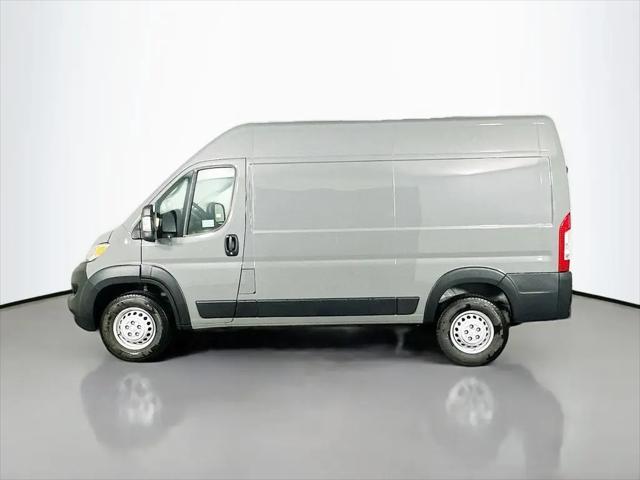 2026 Ram ProMaster 2500 Cargo Van Tradesman High Roof 136" WB w/Pass Seat