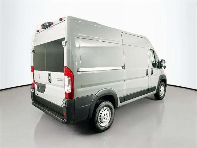 2026 Ram ProMaster 2500 Cargo Van Tradesman High Roof 136" WB w/Pass Seat