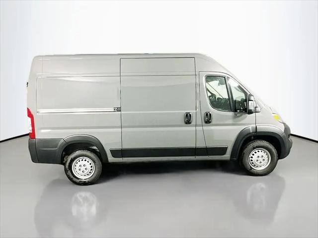 2026 Ram ProMaster 2500 Cargo Van Tradesman High Roof 136" WB w/Pass Seat