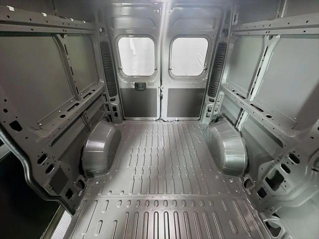 2026 Ram ProMaster 2500 Cargo Van Tradesman High Roof 136" WB w/Pass Seat