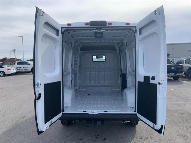 2026 Ram ProMaster Cargo Van SLT High Roof 136" WB