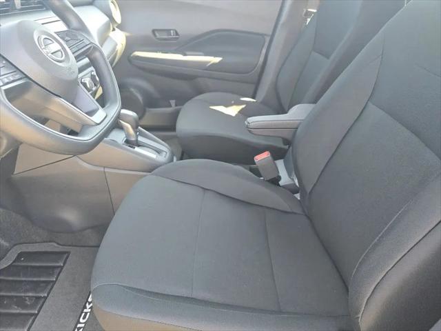 2025 Nissan Kicks S