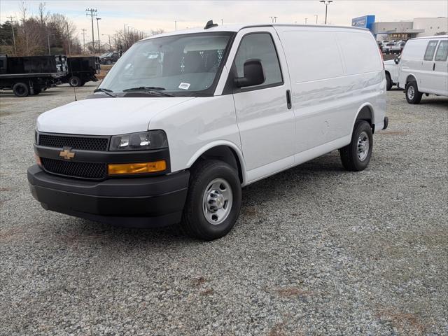 2025 Chevrolet Express Cargo Van RWD 2500 Regular Wheelbase WT