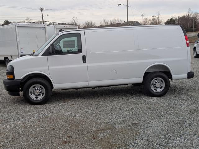 2025 Chevrolet Express Cargo Van RWD 2500 Regular Wheelbase WT