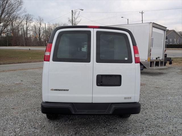 2025 Chevrolet Express Cargo Van RWD 2500 Regular Wheelbase WT