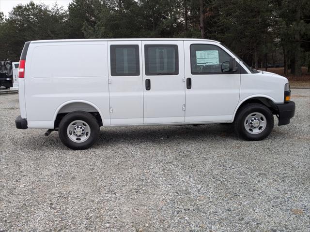 2025 Chevrolet Express Cargo Van RWD 2500 Regular Wheelbase WT